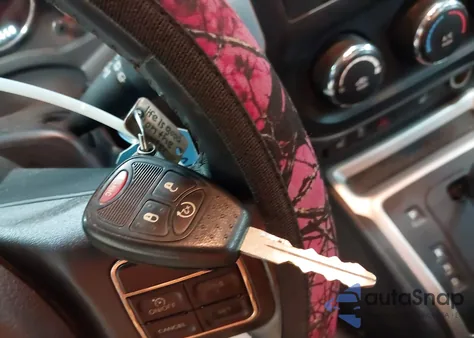 2014 Jeep Compass Latitude из США, поврежденный, VIN 1C4NJDEB2ED622961